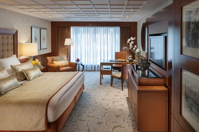 غرفة كلوب سوبيريور بسرير كوين، Mandarin Oriental Hong Kong 3/3