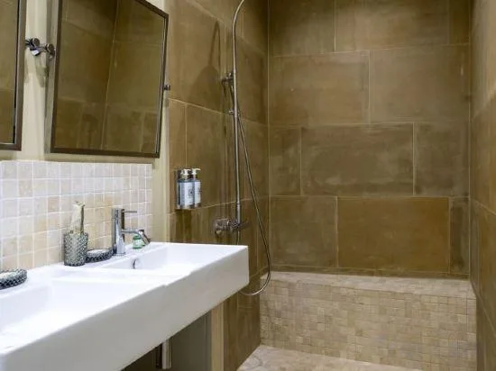 غرفة قياسية، Le Clos Violette 2/2