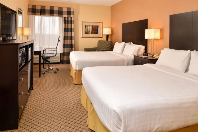 غرفة قياسية بسريرين كوين، Holiday Inn Express Lewisburg/New Columbia 2/10