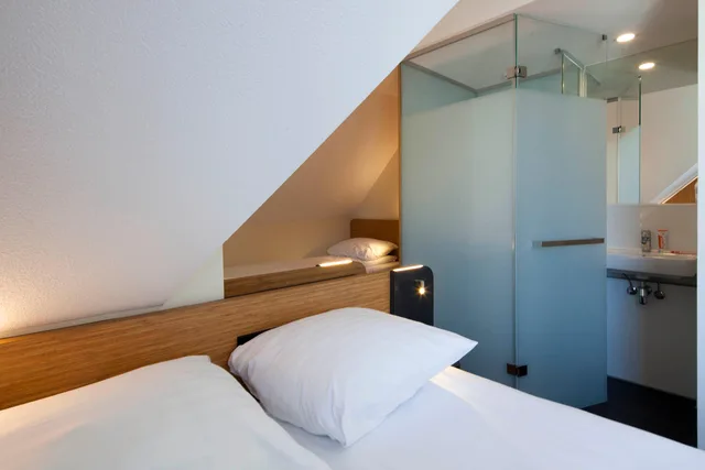 غرفة عائلية رباعية، easyHotel Maastricht City Center 2/3
