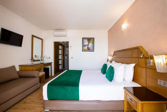 غرفة قياسية بسرير مزدوج بإطلالة على الشاطئ، Argana Hotel 2/10