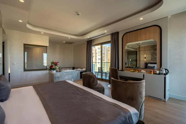 جناح ديلوكس، Lara Eyfel hotel 3/3