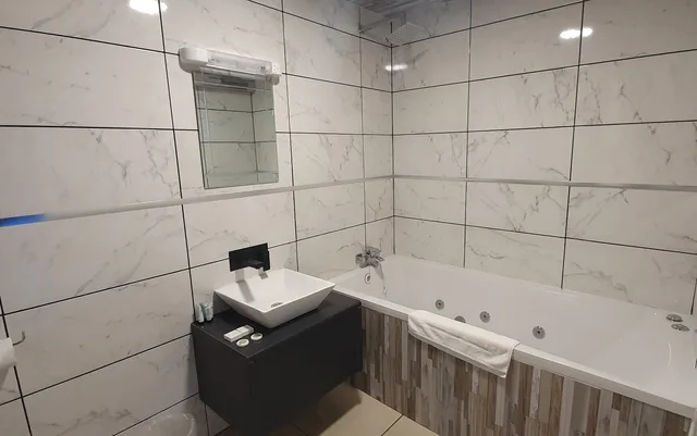 غرفة قياسية بسرير مزدوج، Gilson Hotel 4/5