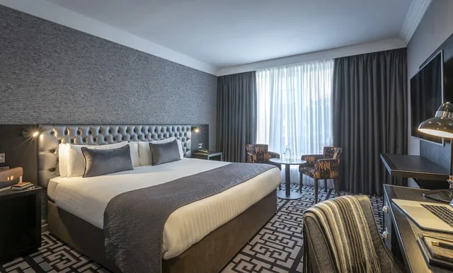 Deluxe, King Bed, Talbot Hotel Stillorgan 1/6