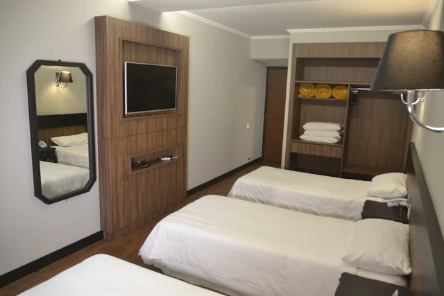 غرفة تنفيذية ثلاثية بثلاثة أسرّة، Premium Vila Velha Ponta Grossa 1/6