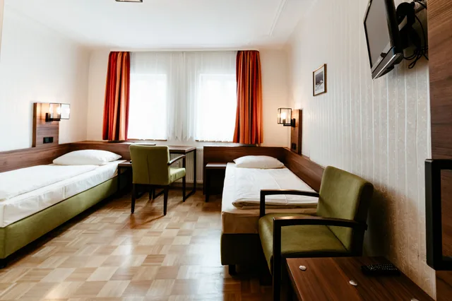 غرفة قياسية بسريرين منفصلين، Hotel Gasthof Goldener Greifen 1/4