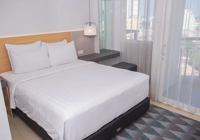 غرفة بزنس بسرير كوين، Grand Dafam Braga Bandung 1/3