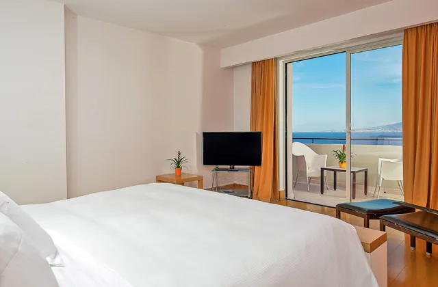 غرفة تنفيذية مفردة بسرير مزدوج، Hilton Sorrento Palace 1/2