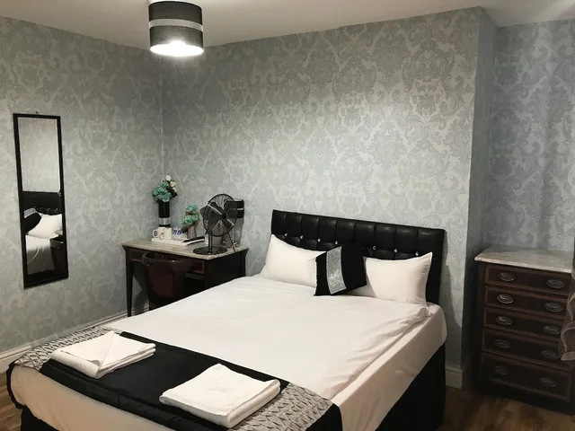 Room, Double Bed, Pacific Inn London Heathrow (ex. Essex Inn Hotel) 2/4
