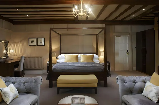 Premier, Suite, The Manor Elstree 1/1
