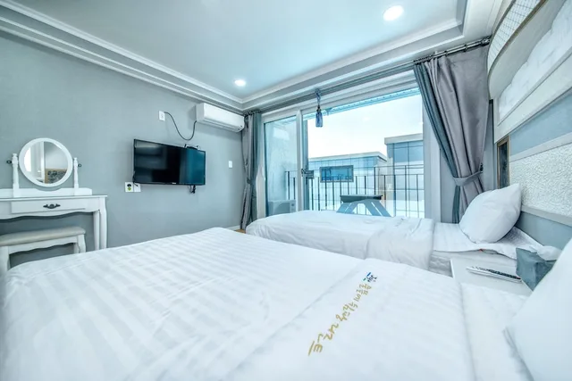 غرفة قياسية بسريرين منفصلين، Water Garden Resort 2/4
