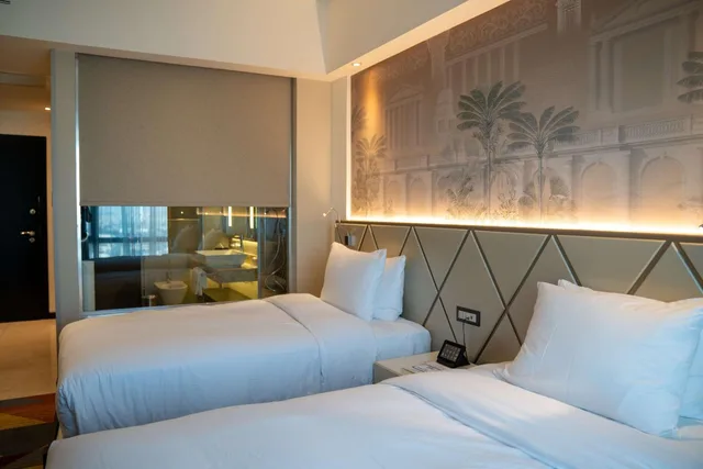 جناح بسريرين منفصلين وسرير كينج بغرفتي نوم، Hilton Amman 6/10