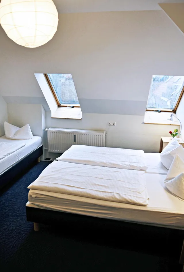غرفة ثلاثية، Hotel Transit Loft 5/10