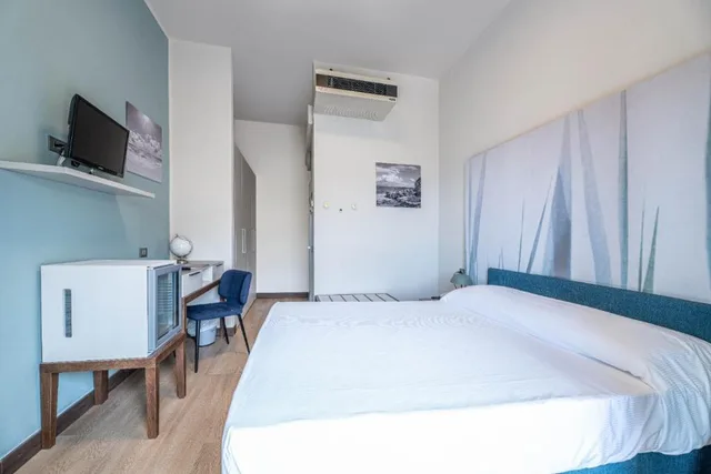 غرفة بسرير مزدوج بإطلالة على الحديقة، Hotel Baia Imperiale 1/2