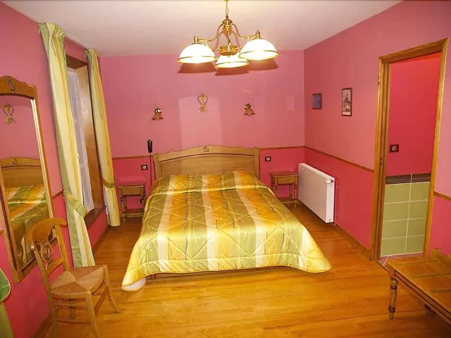 Marina, Family, 2 Double Beds, Panoramic Sea View, Sofa، Hotel De Calais 5/10