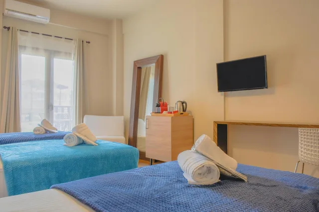 غرفة سوبيريور ثلاثية بثلاثة أسرّة بإطلالة على المسبح، Guesthouse Monastiri 3/5
