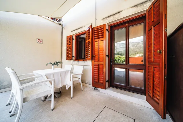 شقة بإطلالة على المسبح بغرفة نوم واحدة في الطابق الأرضي، Vila Riva Apartments 8/9
