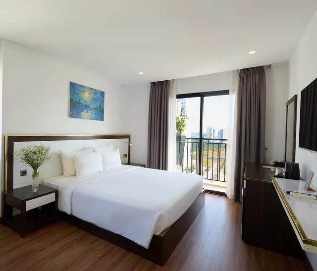 غرفة تنفيذية بسرير كينج بإطلالة على الجبل بحوض استحمام، An Vista Hotel 5/10