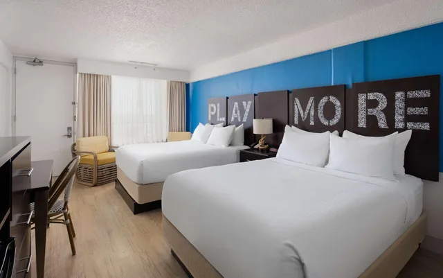 غرفة قياسية بسرير مزدوج، Sirata Beach Resort St Pete Beach 1/4