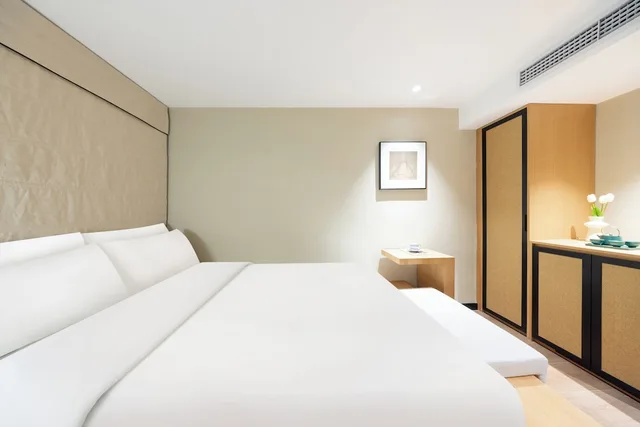 Economy, Queen Bed, No Window, Beijing Aaliyah Wang Fu Jing Forbodden City Boutique Hotel 1/5