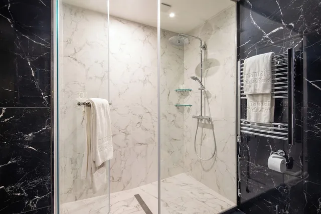 جناح بسرير كينج وسرير كوين، Mamaison Hotel Chain Bridge Budapest 8/8