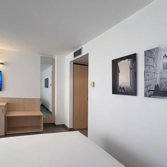 Room, Triple, Acuazul Hotel 8/10