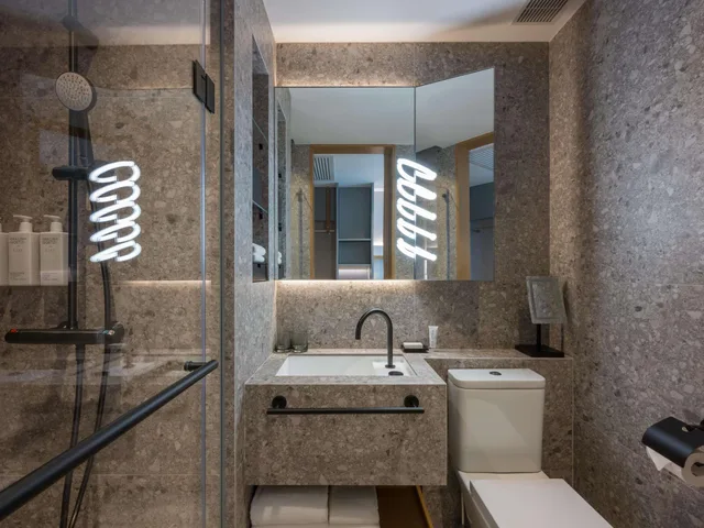 غرفة بريميير بسرير مزدوج، Mondrian Hong Kong 3/4
