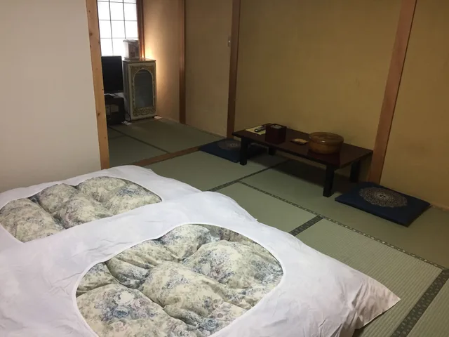 غرفة يابانية قياسية بفرشتي فوتون بحمام مشترك، Ryokan Murayama 4/6