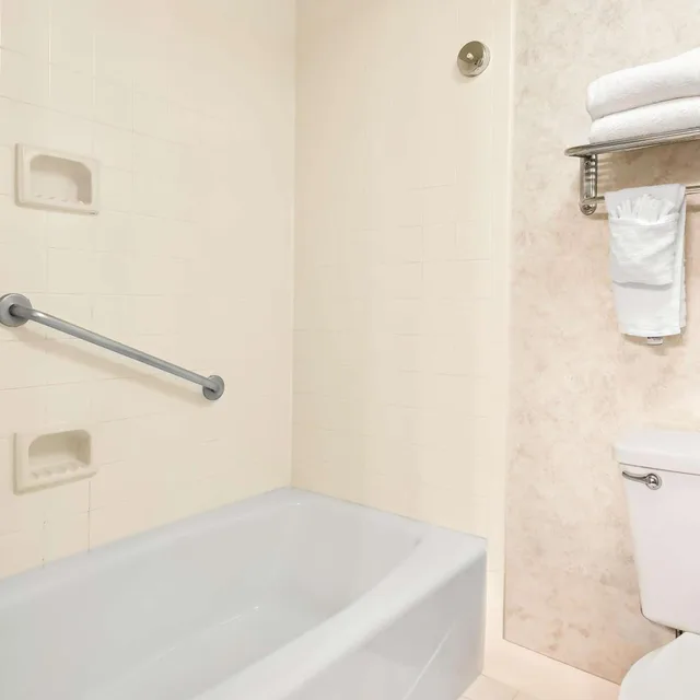 غرفة تنفيذية بسريرين كوين، Best Western Potomac Mills 3/4