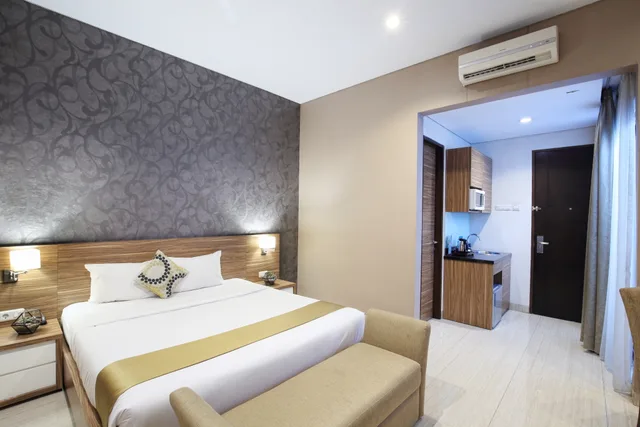 Business, Suite, Rasuna Icon Hotel 5/7
