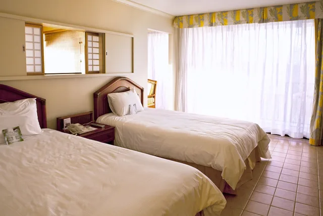 Japanese, Suite, Twin Beds, 3 Futon Beds, Ocean Front, Beach Tower، Guam Reef Olive Spa Resort 2/7