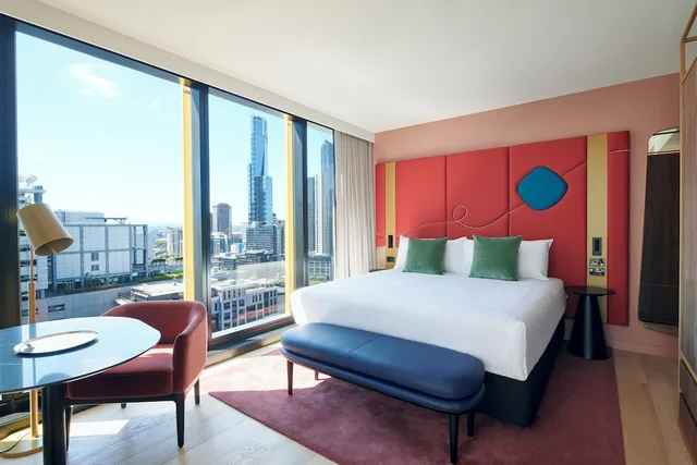 2 Bedrooms, Skyline, Connecting, 2 King Beds، Quincy Hotel Melbourne 1/9