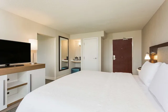 غرفة بسرير كوين، Hampton Inn Manassas 1/5