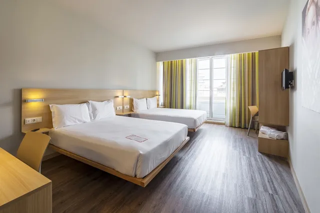 غرفة سوبيريور بسريرين مزدوجين، Moov Hotel Porto Centro 1/7