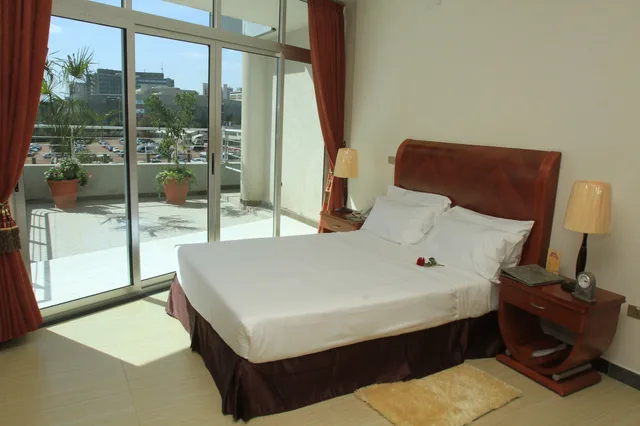 جناح تنفيذي بسرير كينج، Aphrodite International Hotel 2/4