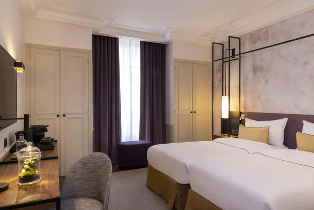 غرفة سوبيريور عائلية بسريرين منفصلين، Victoria Palace Hotel 2/2