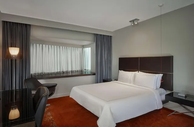 Superior, King Bed, Atrium View، Park Plaza London Westminster Bridge 1/8