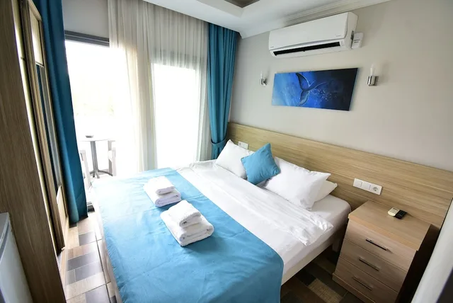 Standard, Double Bed, M Suite Hotel 6/10