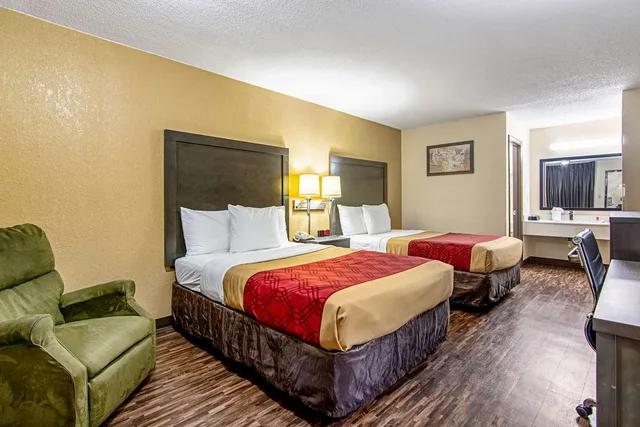 غرفة بسريرين مزدوجين، Econo Lodge Inn And Suites Matthews Charlotte 4/7