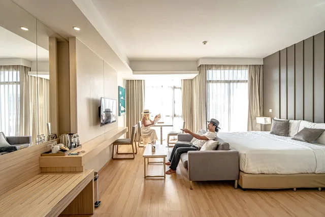 Deluxe, Double Bed, Pool View, Arden Hotel And Residence 5/10