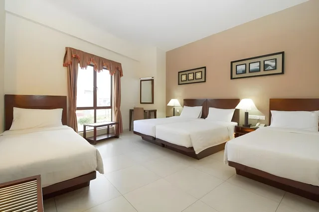 غرفة رباعية بسريرين مزدوجين، Hotel Kepong 1/3