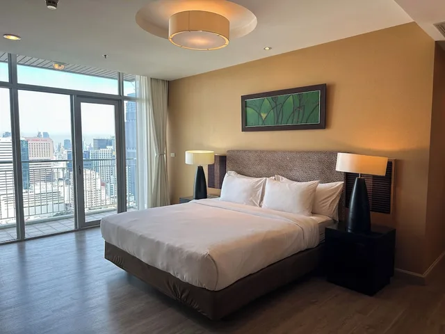 جناح ديلوكس بسرير كينج بغرفة نوم واحدة بحوض استحمام، Urbana Sathorn Bangkok, Thailand 2/8