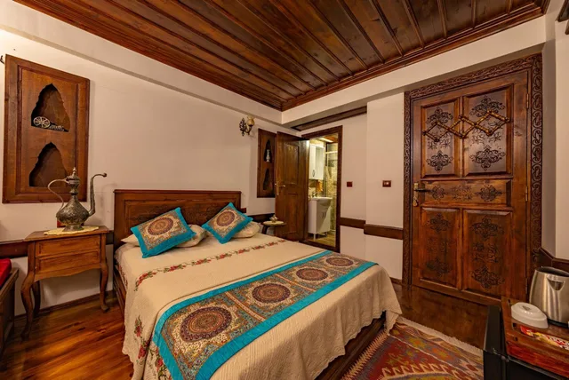 غرفة قياسية بسرير بطابقين وسرير كوين بإطلالة على المدينة، Safranbolu Seyir Konak Otel 1/10