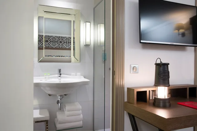 Executive, Xxl، Phileas Lazare Spa 2/2