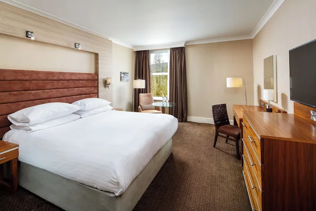 Superior, King Bed, Delta Hotels by Marriott Cheltenham Chase 2/3