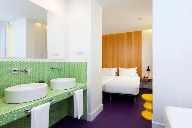 غرفة ثلاثية بثلاثة أسرّة، HOSTAL BUELTA 2/4