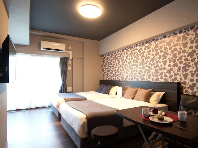 Deluxe, 2 Double Beds, Sofa, Bon Condominium Namba Ebisu 5/10