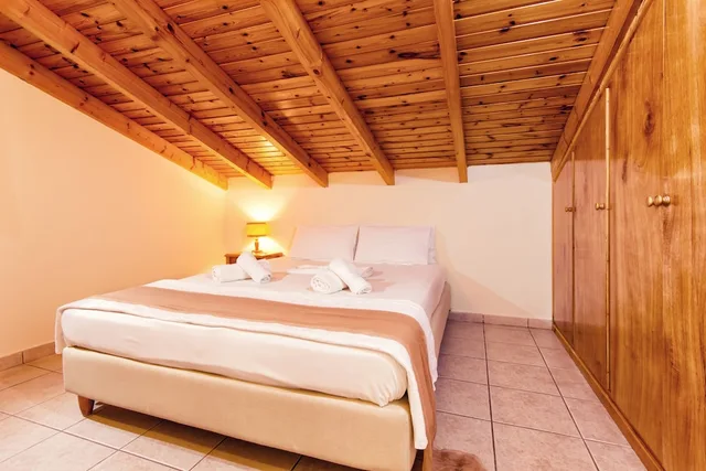Loft, Double and Twin Beds, Mountain View, Balcony, Thetis 6/10