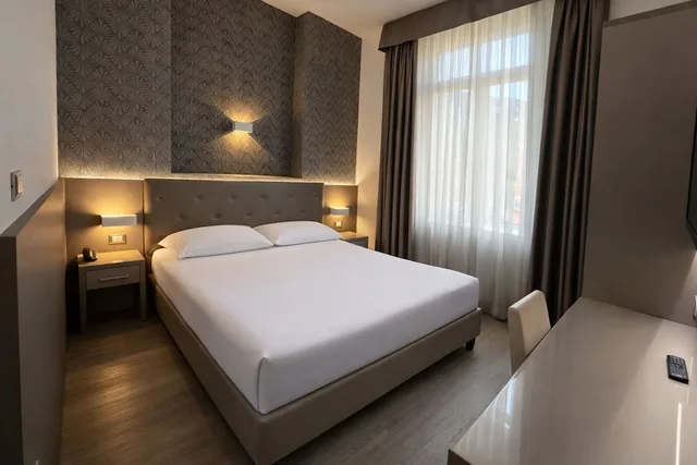غرفة سوبيريور بسرير كينج، Hotel Principe Modena 6/9