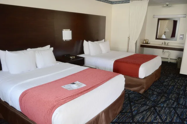 غرفة سوبيريور بسريرين كوين، Frankenmuth Motel 1/3